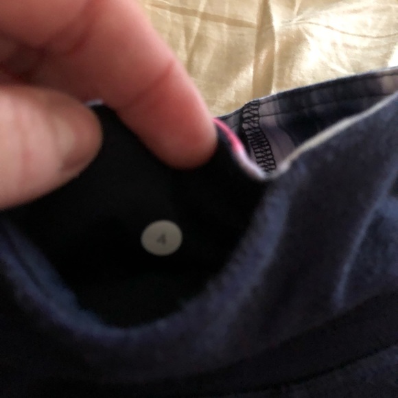 Lululemon crops - Picture 4 of 4